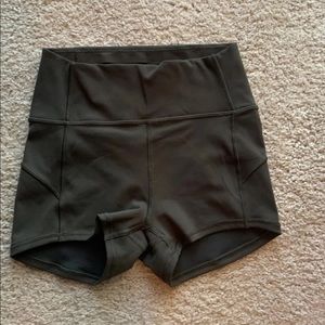 🚫 SOLD 🚫 Lululemon In Movement Everlux Shorts